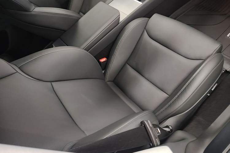 Used Tesla Model 3 2024 High-Performance All-Wheel-Drive Version Right Front Seat