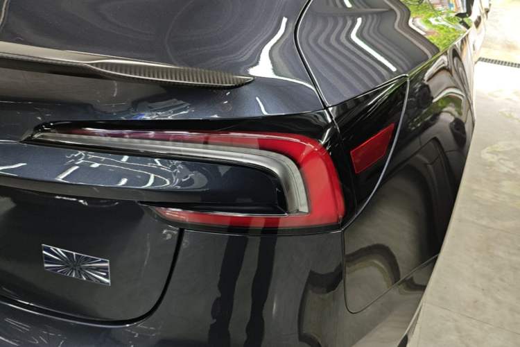 Used Tesla Model 3 2024 High-Performance All-Wheel-Drive Version Right Rear Taillight