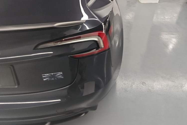 Used Tesla Model 3 2024 High-Performance All-Wheel-Drive Version Right Rear Taillight