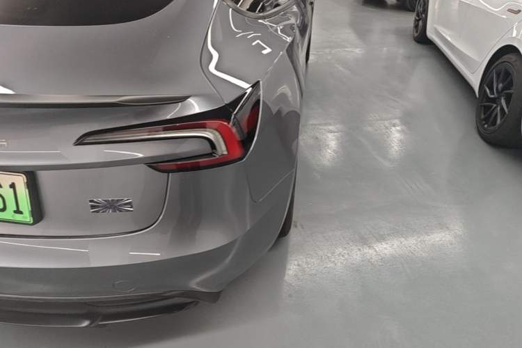 Used Tesla Model 3 2024 High-Performance All-Wheel-Drive Version Right Rear Taillight