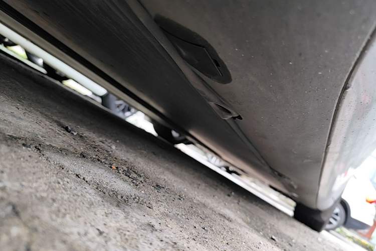 Used Tesla Model 3 2024 High-Performance All-Wheel-Drive Version Right Side Sill