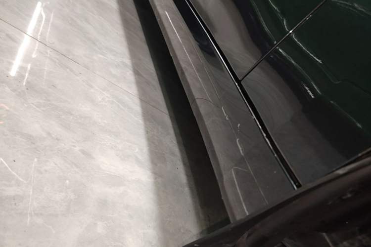 Used Tesla Model 3 2024 High-Performance All-Wheel-Drive Version Right Side Sill
