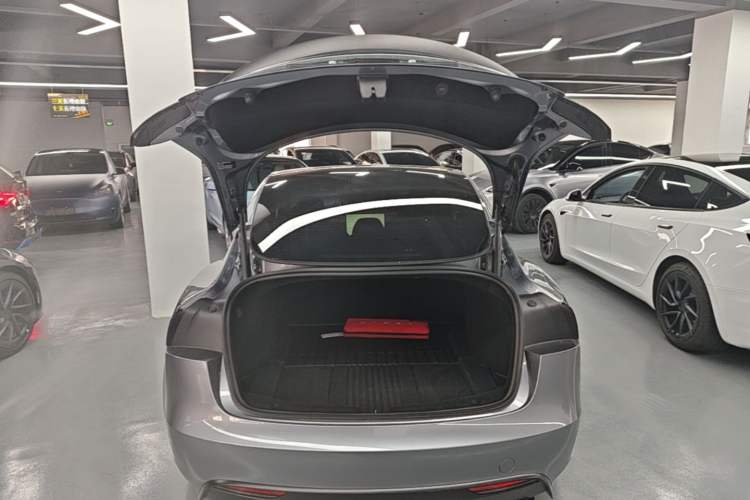 Used Tesla Model 3 2024 High-Performance All-Wheel-Drive Version Trunk
