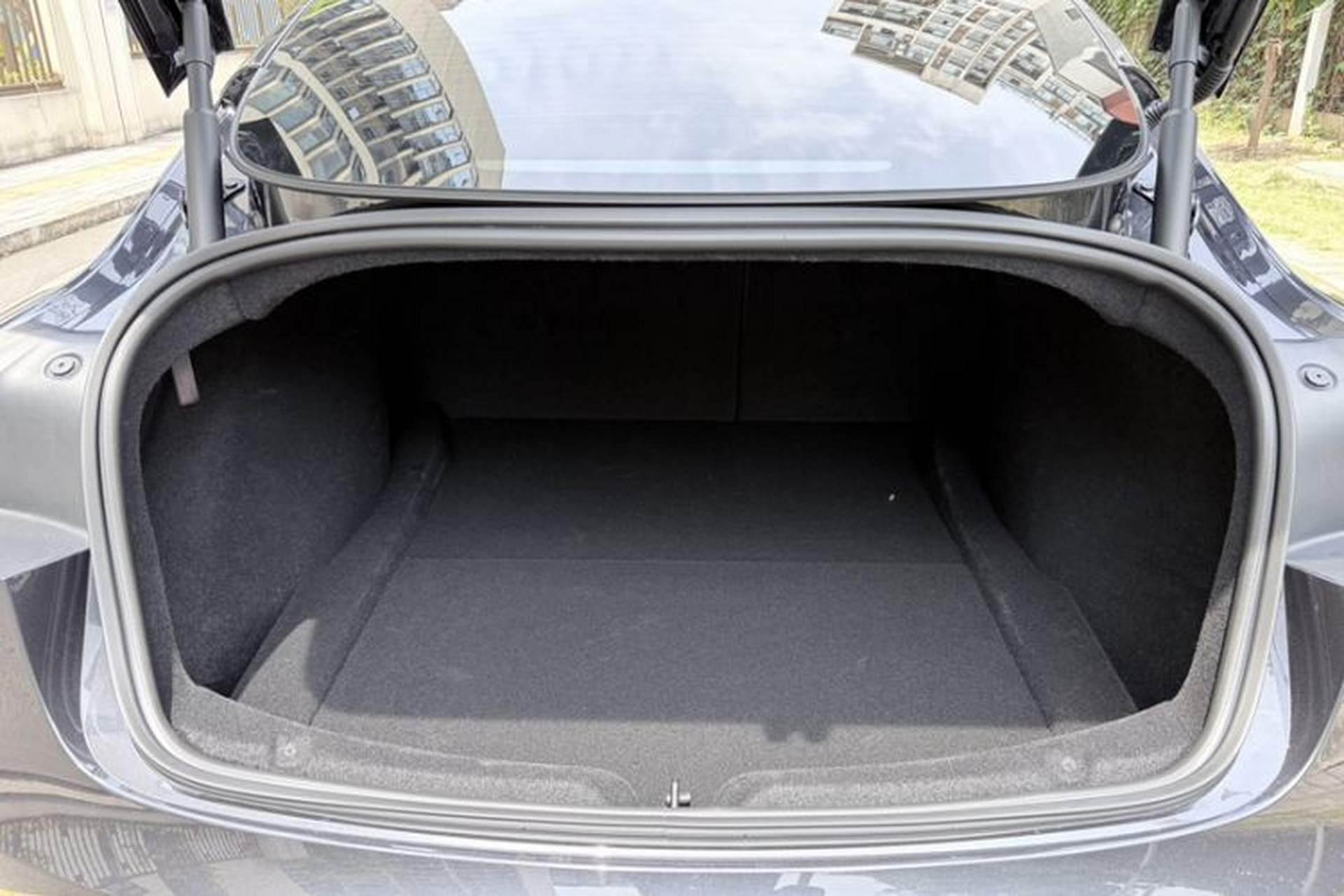 Used Tesla Model 3 2024 High-Performance All-Wheel-Drive Version Trunk