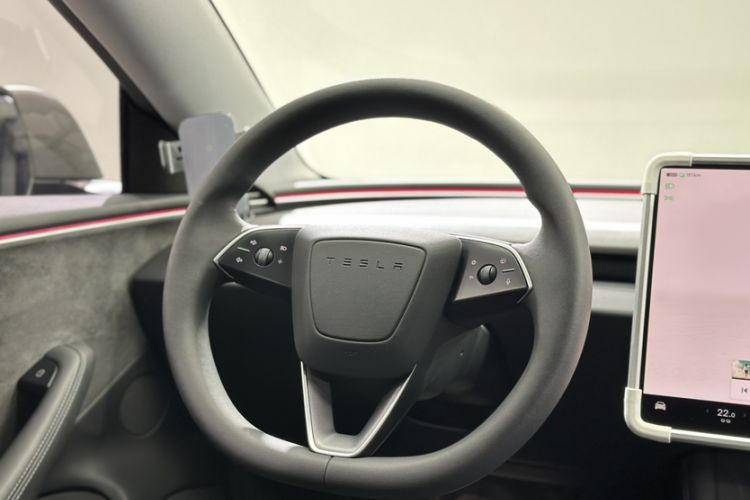 Used Tesla Model 3 2024 High-Performance All-Wheel-Drive Version Interior 4