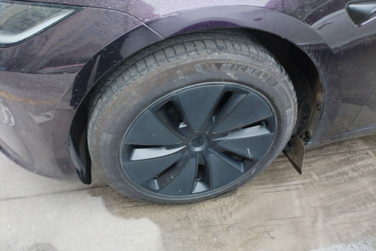 Used Tesla Model 3 2024 High-Performance All-Wheel-Drive Version Left Front Wheel Hub
