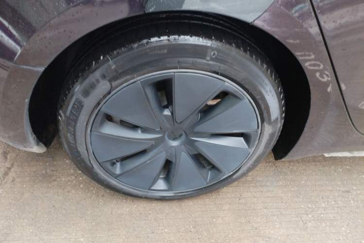 Used Tesla Model 3 2024 High-Performance All-Wheel-Drive Version Right Rear Wheel Hub