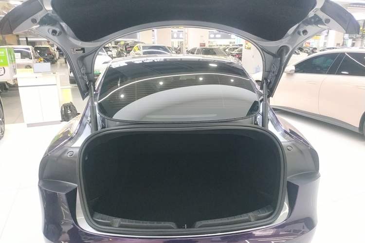 Used Tesla Model 3 2024 High-Performance All-Wheel-Drive Version Trunk