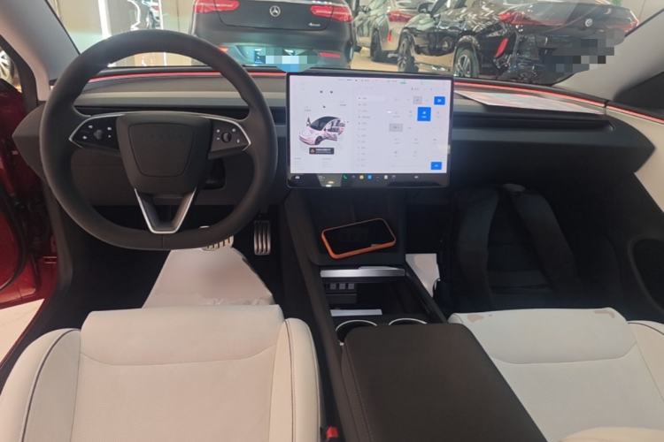 Used Tesla Model 3 2024 High-Performance All-Wheel-Drive Version Center Console