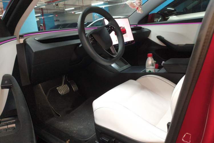 Used Tesla Model 3 2024 High-Performance All-Wheel-Drive Version Driver Seat