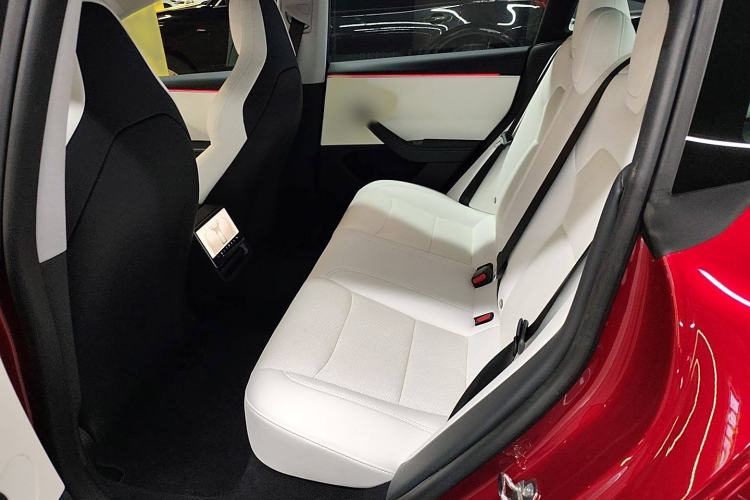 Used Tesla Model 3 2024 High-Performance All-Wheel-Drive Version Interior 4