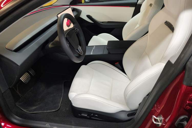 Used Tesla Model 3 2024 High-Performance All-Wheel-Drive Version Left Front Seat