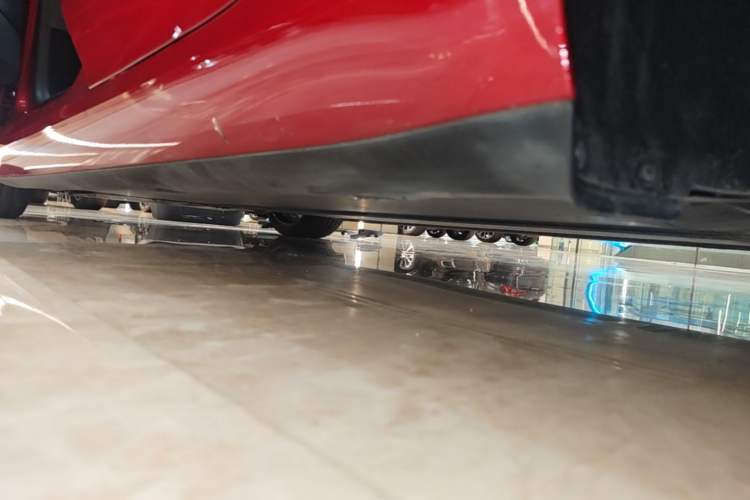 Used Tesla Model 3 2024 High-Performance All-Wheel-Drive Version Left Side Sill