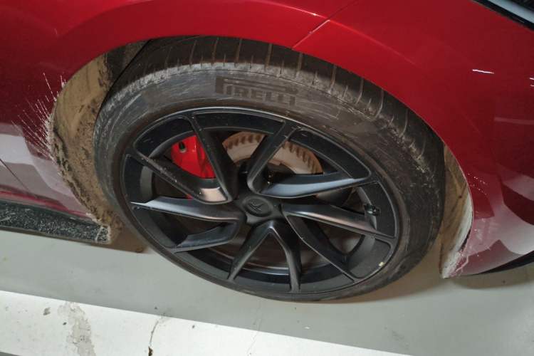 Used Tesla Model 3 2024 High-Performance All-Wheel-Drive Version Right Front Wheel Hub