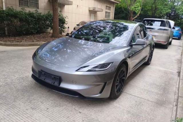Used Tesla Model 3 2024 High-Performance All-Wheel-Drive Version