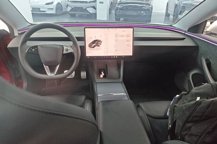 Used Tesla Model 3 2024 High-Performance All-Wheel-Drive Version Center Console