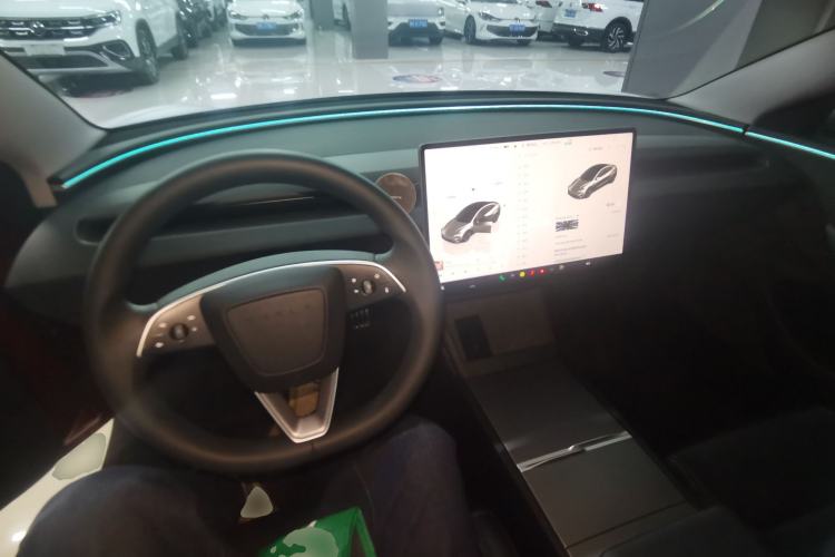 Used Tesla Model 3 2024 High-Performance All-Wheel-Drive Version Center Console
