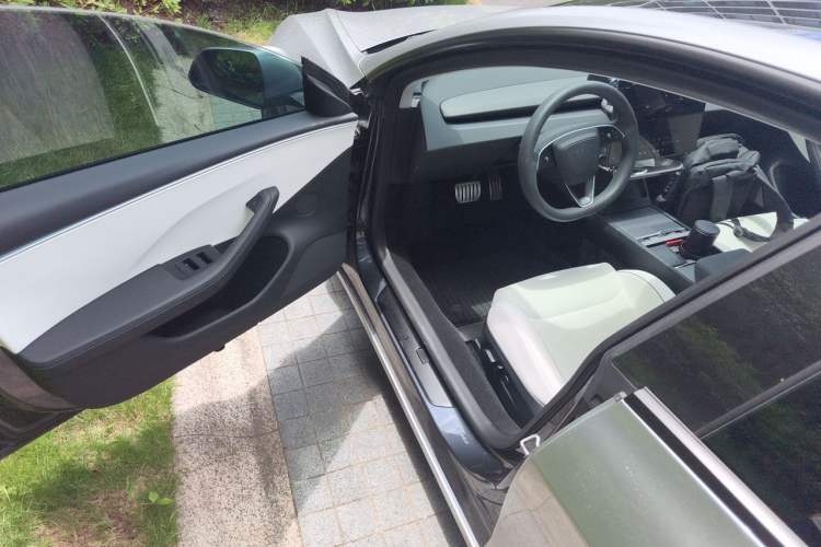Used Tesla Model 3 2024 High-Performance All-Wheel-Drive Version Driver Seat