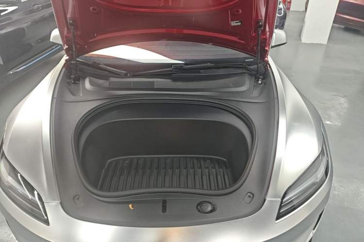 Used Tesla Model 3 2024 High-Performance All-Wheel-Drive Version Engine Bay