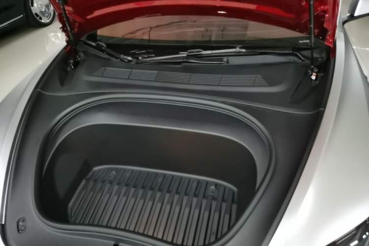 Used Tesla Model 3 2024 High-Performance All-Wheel-Drive Version Engine Bay