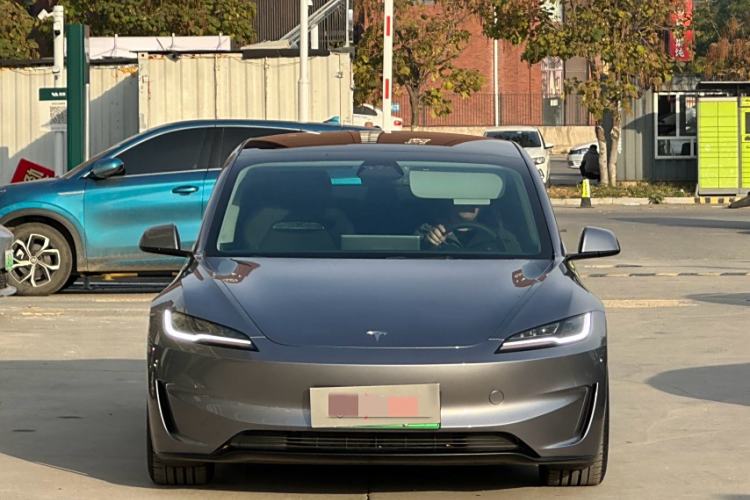Used Tesla Model 3 2024 High-Performance All-Wheel-Drive Version Exterior 2