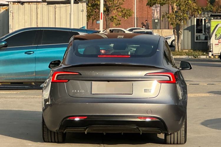 Used Tesla Model 3 2024 High-Performance All-Wheel-Drive Version Exterior 4