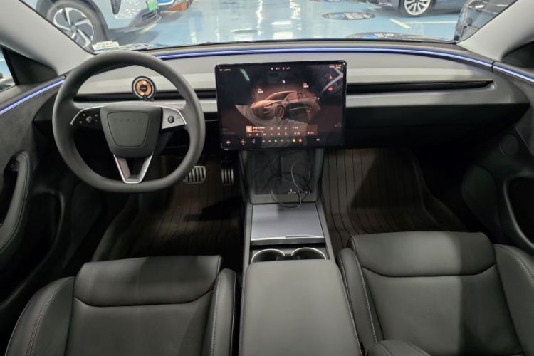 Used Tesla Model 3 2024 High-Performance All-Wheel-Drive Version Interior 11