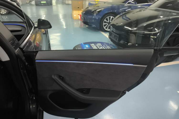Used Tesla Model 3 2024 High-Performance All-Wheel-Drive Version Interior 6
