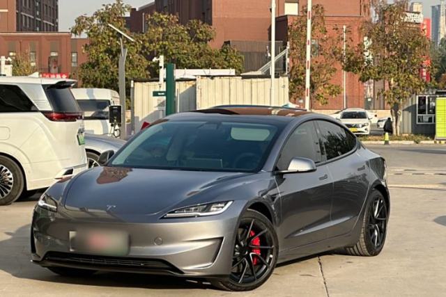 Used Tesla Model 3 2024 High-Performance All-Wheel-Drive Version