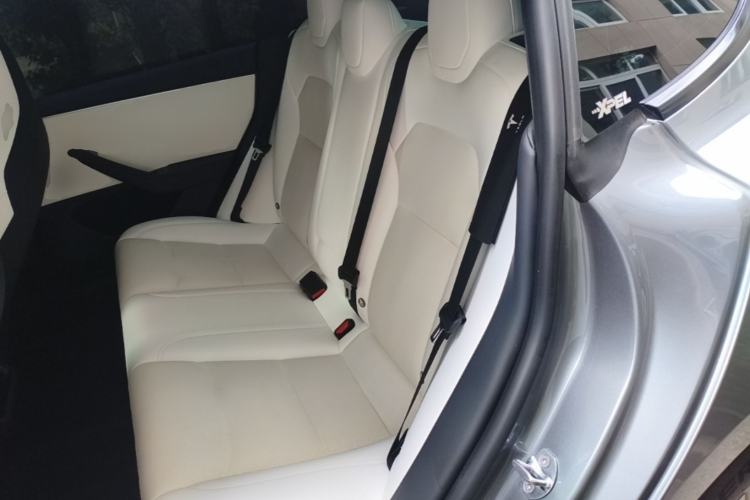 Used Tesla Model 3 2024 High-Performance All-Wheel-Drive Version Left Rear Seat