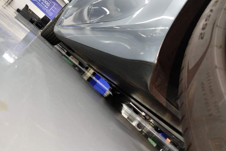 Used Tesla Model 3 2024 High-Performance All-Wheel-Drive Version Left Side Sill