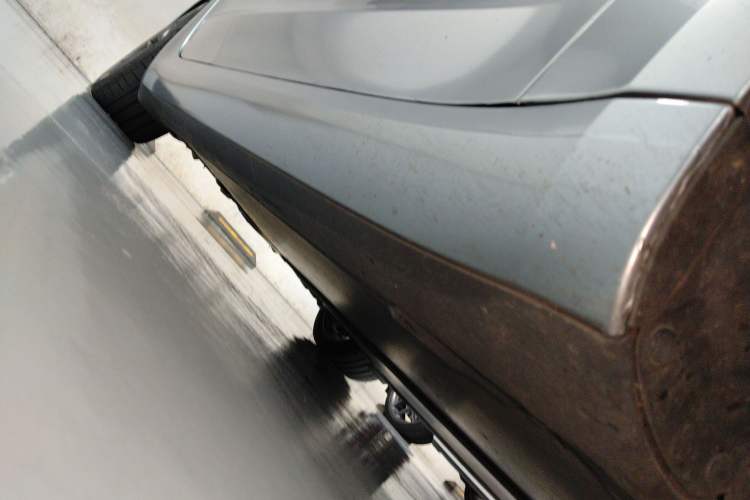 Used Tesla Model 3 2024 High-Performance All-Wheel-Drive Version Right Side Sill