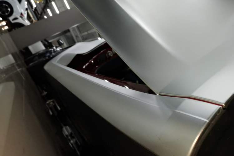 Used Tesla Model 3 2024 High-Performance All-Wheel-Drive Version Right Side Sill