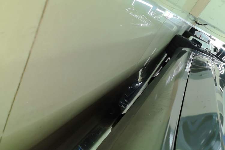 Used Tesla Model 3 2024 High-Performance All-Wheel-Drive Version Right Side Sill