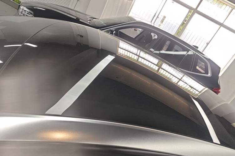 Used Tesla Model 3 2024 High-Performance All-Wheel-Drive Version Roof