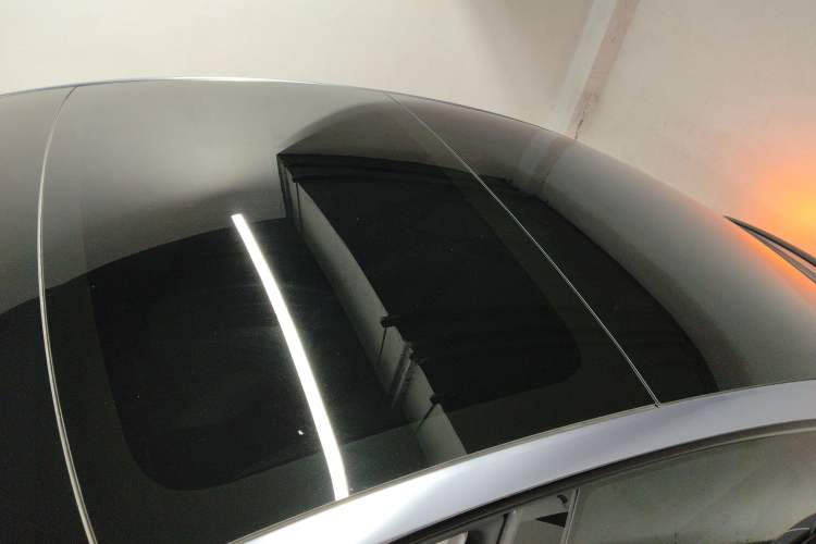 Used Tesla Model 3 2024 High-Performance All-Wheel-Drive Version Roof