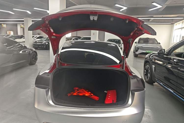 Used Tesla Model 3 2024 High-Performance All-Wheel-Drive Version Trunk