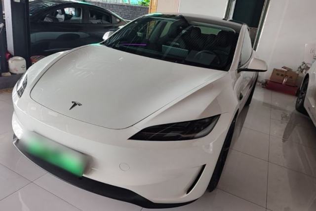 Used Tesla Model 3 2024 High-Performance All-Wheel-Drive Version