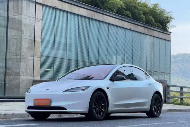 Used Tesla Model 3 2024 High-Performance All-Wheel-Drive Version