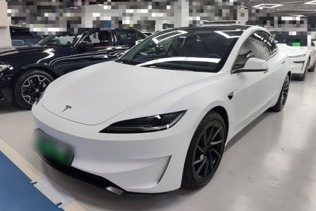 Used Tesla Model 3 2024 High-Performance All-Wheel-Drive Version