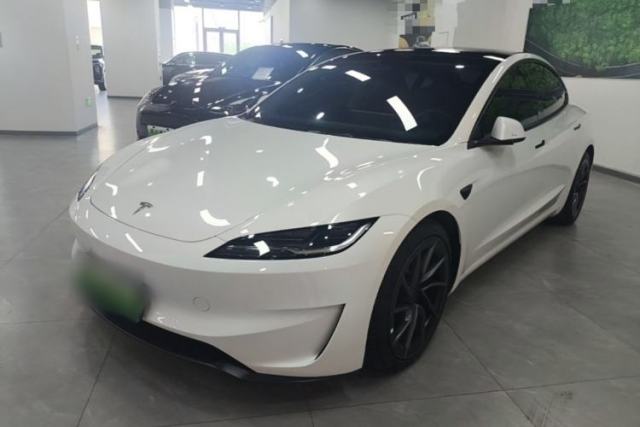Tesla Model 3 2024 High-Performance All-Wheel-Drive Version d’occasion