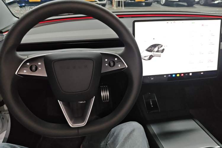 Used Tesla Model 3 2024 High-Performance All-Wheel-Drive Version Center Console