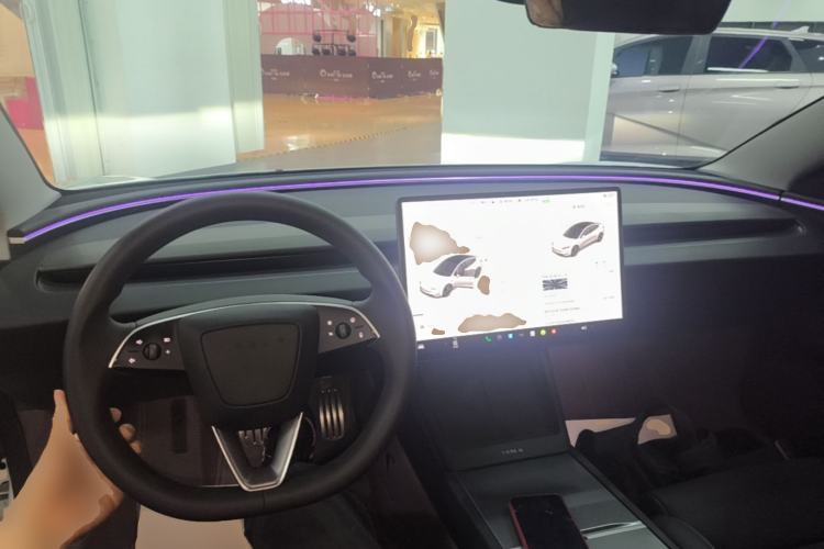 Used Tesla Model 3 2024 High-Performance All-Wheel-Drive Version Center Console