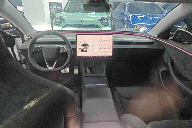 Used Tesla Model 3 2024 High-Performance All-Wheel-Drive Version Center Console