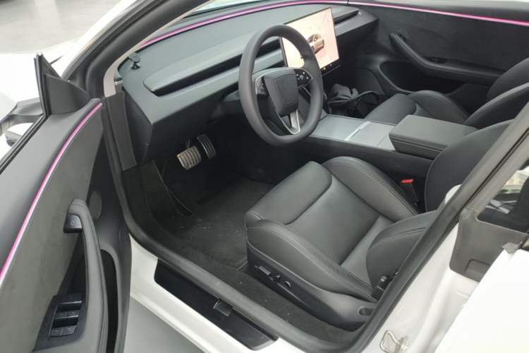 Used Tesla Model 3 2024 High-Performance All-Wheel-Drive Version Driver Seat