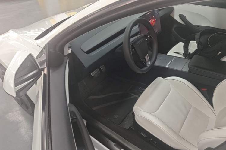 Used Tesla Model 3 2024 High-Performance All-Wheel-Drive Version Driver Seat