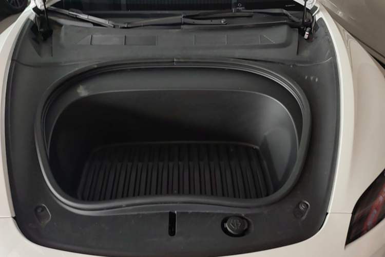 Used Tesla Model 3 2024 High-Performance All-Wheel-Drive Version Engine Bay