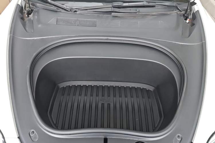 Used Tesla Model 3 2024 High-Performance All-Wheel-Drive Version Engine Bay