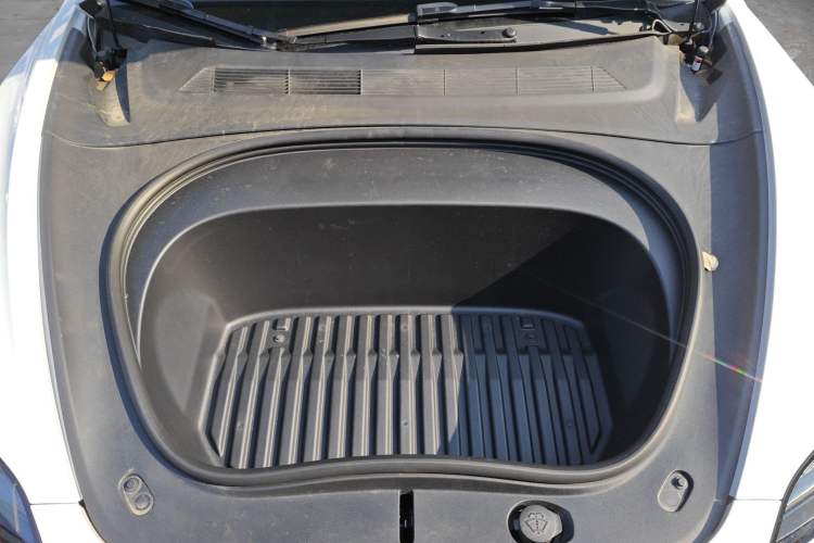 Used Tesla Model 3 2024 High-Performance All-Wheel-Drive Version Engine Bay