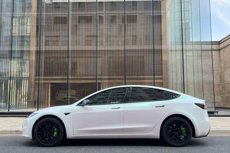 Used Tesla Model 3 2024 High-Performance All-Wheel-Drive Version Exterior 2